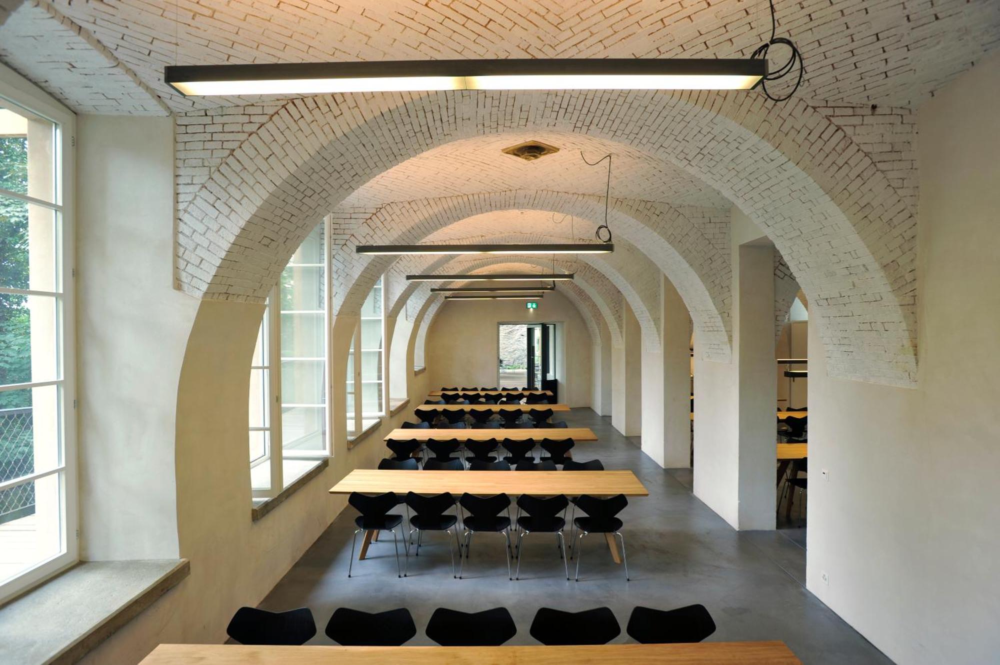 Basel Youth Hostel Bagian luar foto