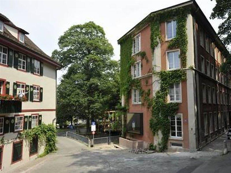 Basel Youth Hostel Bagian luar foto