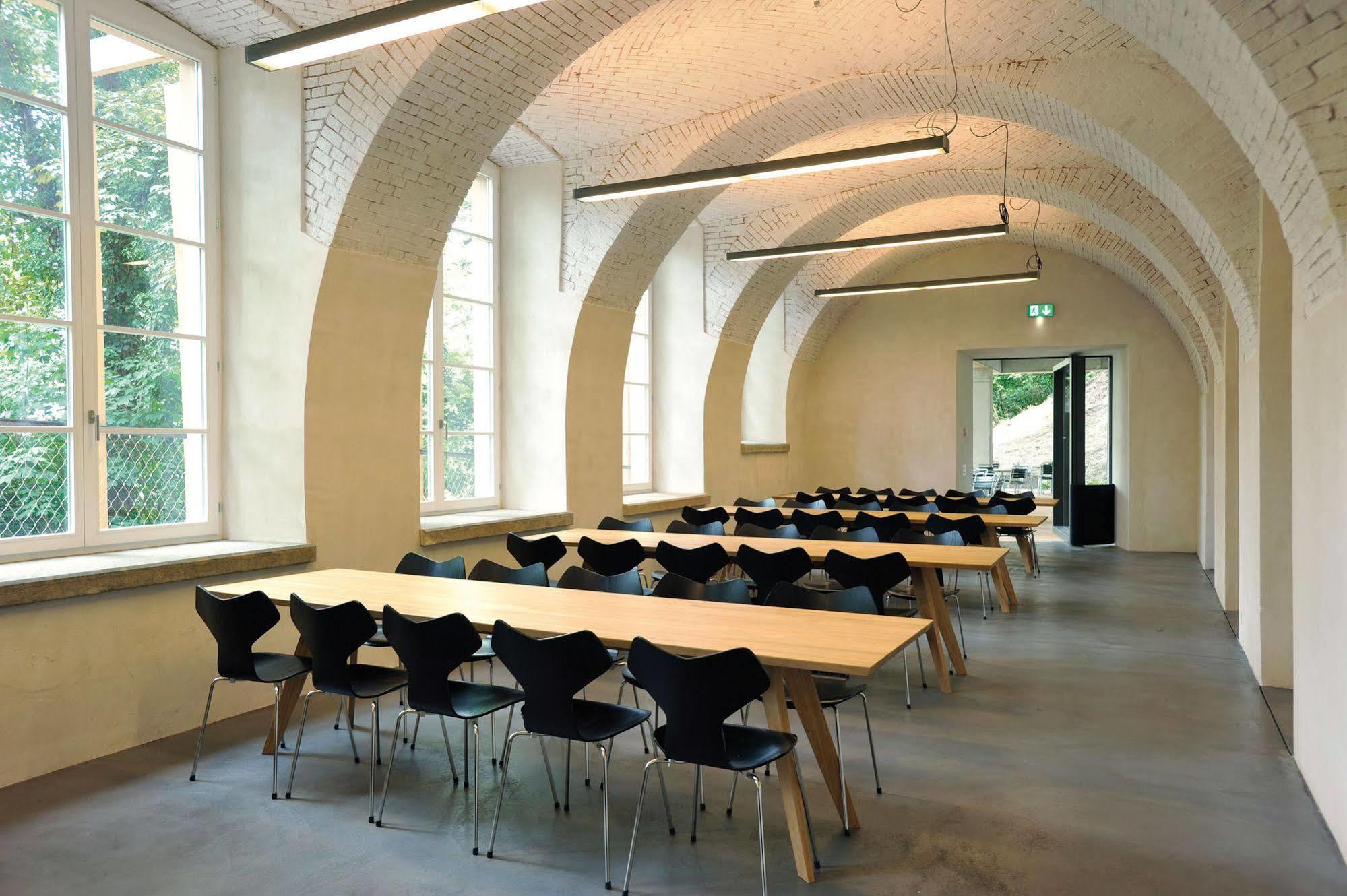 Basel Youth Hostel Bagian luar foto