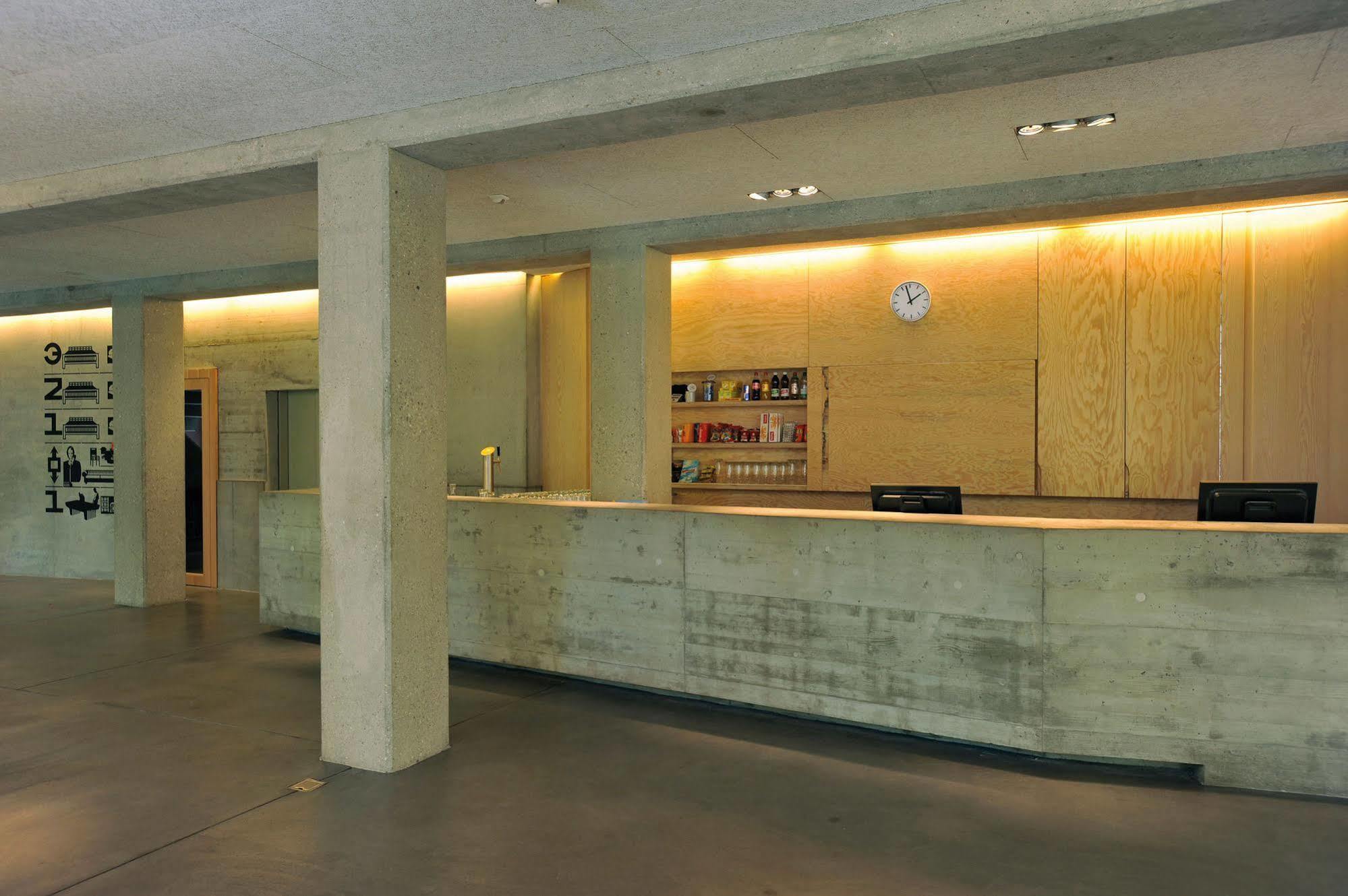 Basel Youth Hostel Bagian luar foto